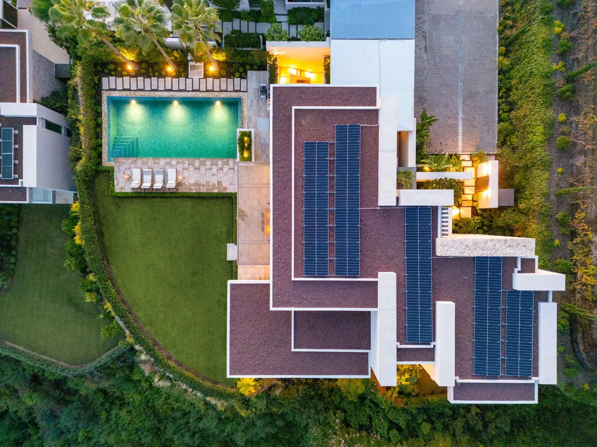 b6971cf4-7d97-41f3-b209-00c4635ca41c