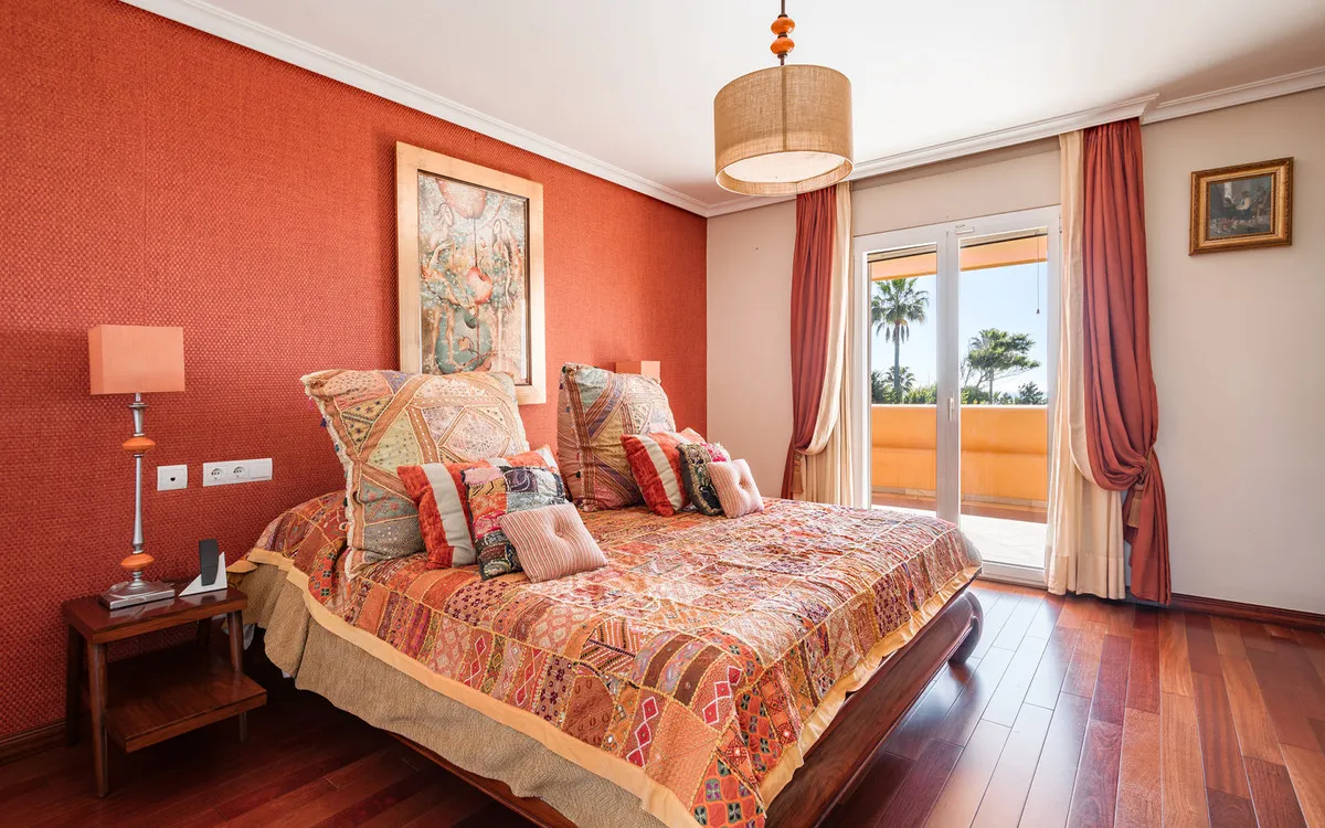 2400680d-7954-4bc0-8415-ba721c2cd8a6