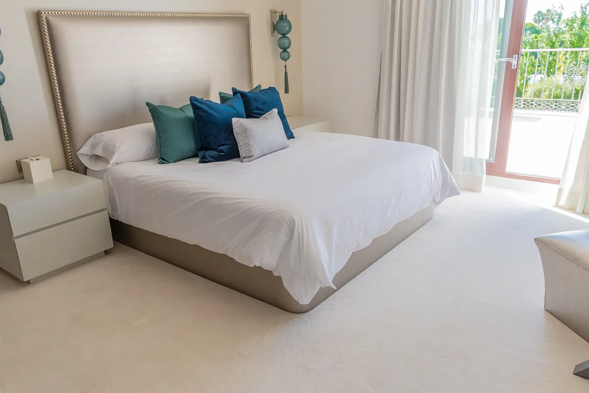 a6227f30-79cb-4e70-b104-d83469f26763