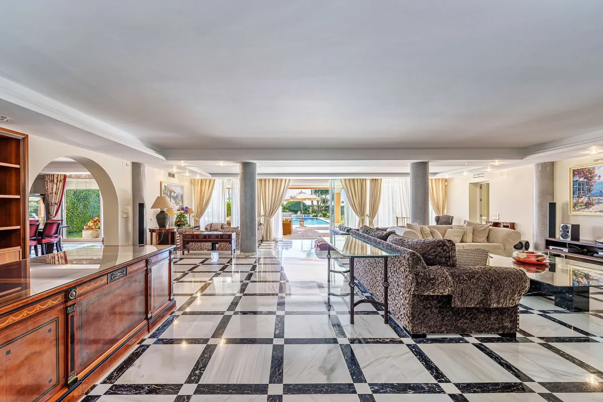 9b0939a8-6c3d-4f47-8f7b-642630ec5564