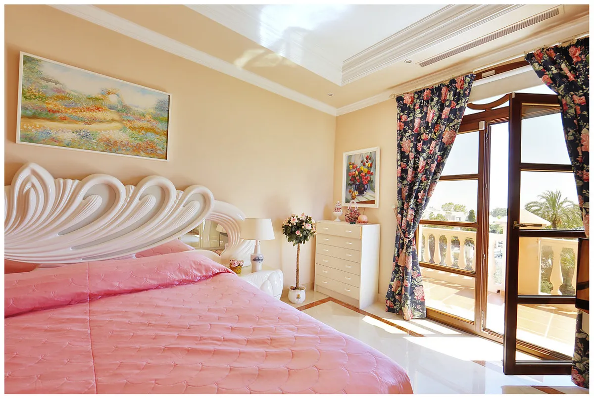 31b646e7-aa0f-4e72-9627-fff60849338c