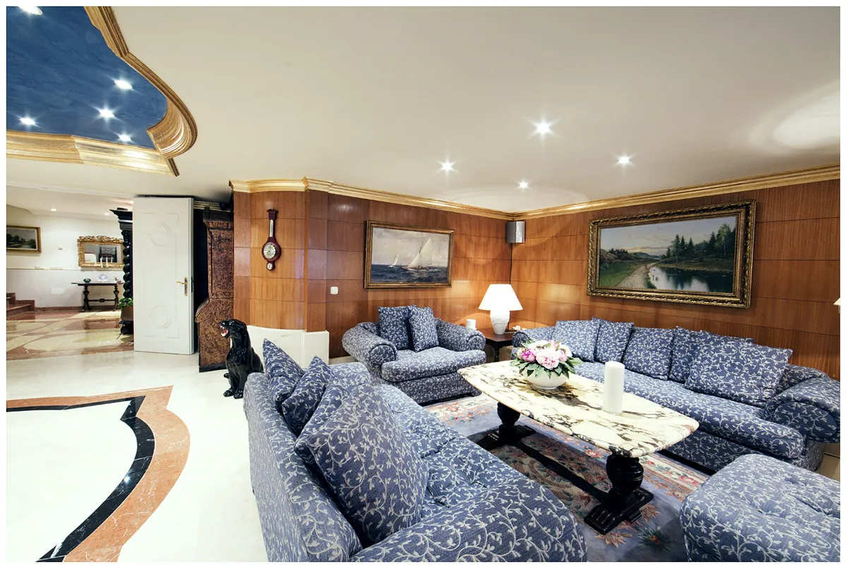 aa5b1dbd-1dcb-4dab-bbd2-bfef5c7c546a