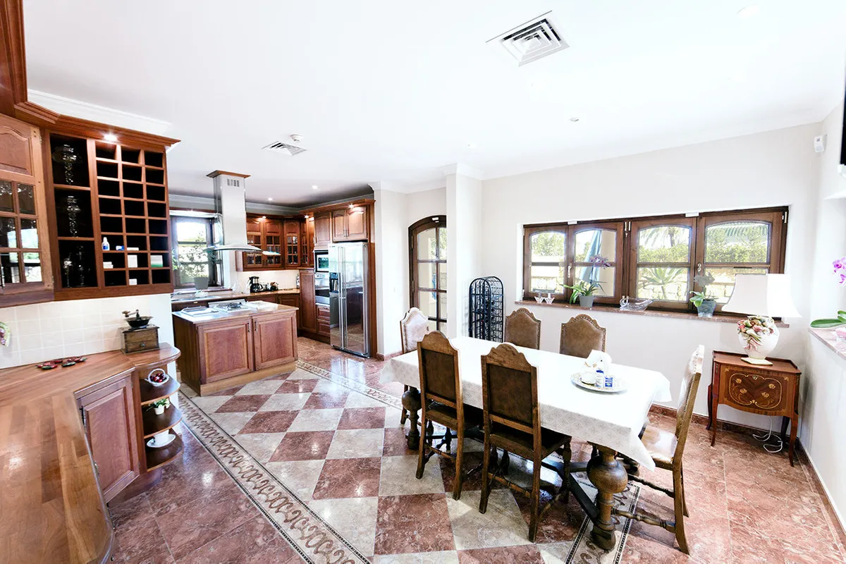 b686785b-1c01-40c8-a548-16027dc39e21