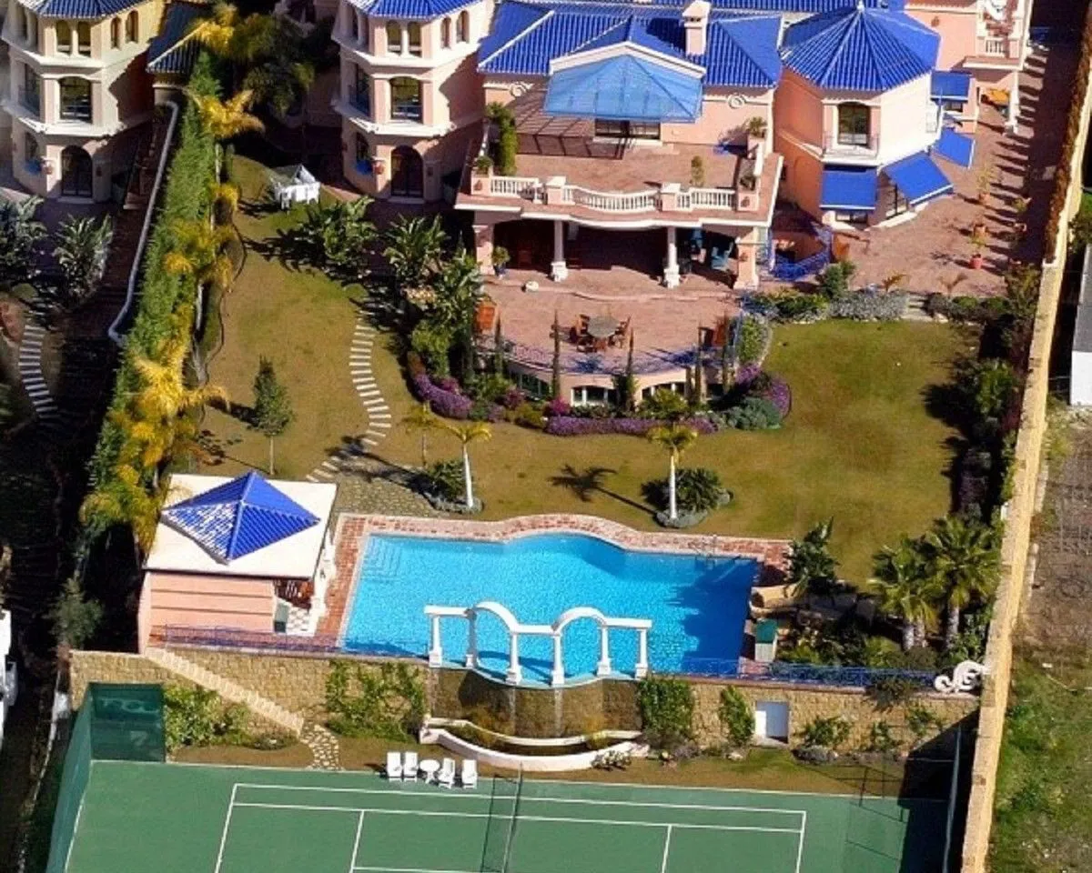 d37b4706-d397-4288-b998-1c7ab1bb9990