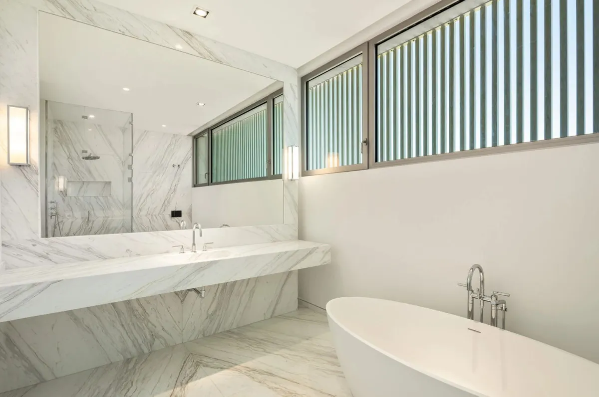 a96b5155-4134-4cc3-a280-e6b7278559f2