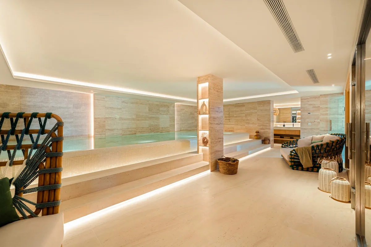 40eb9212-9d5d-4d65-80e8-2a6518900d98