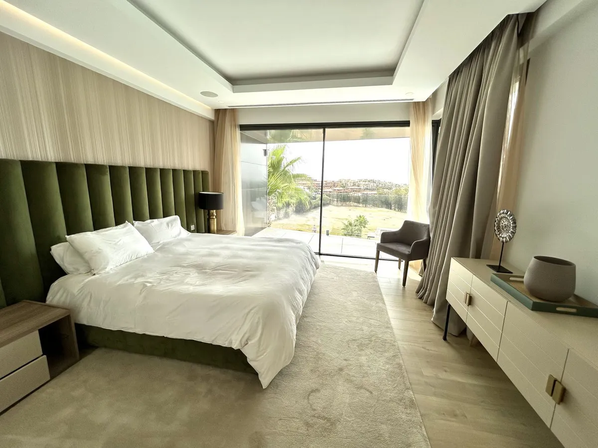 080daf83-8617-44c6-b3e8-fa02e9a57e43