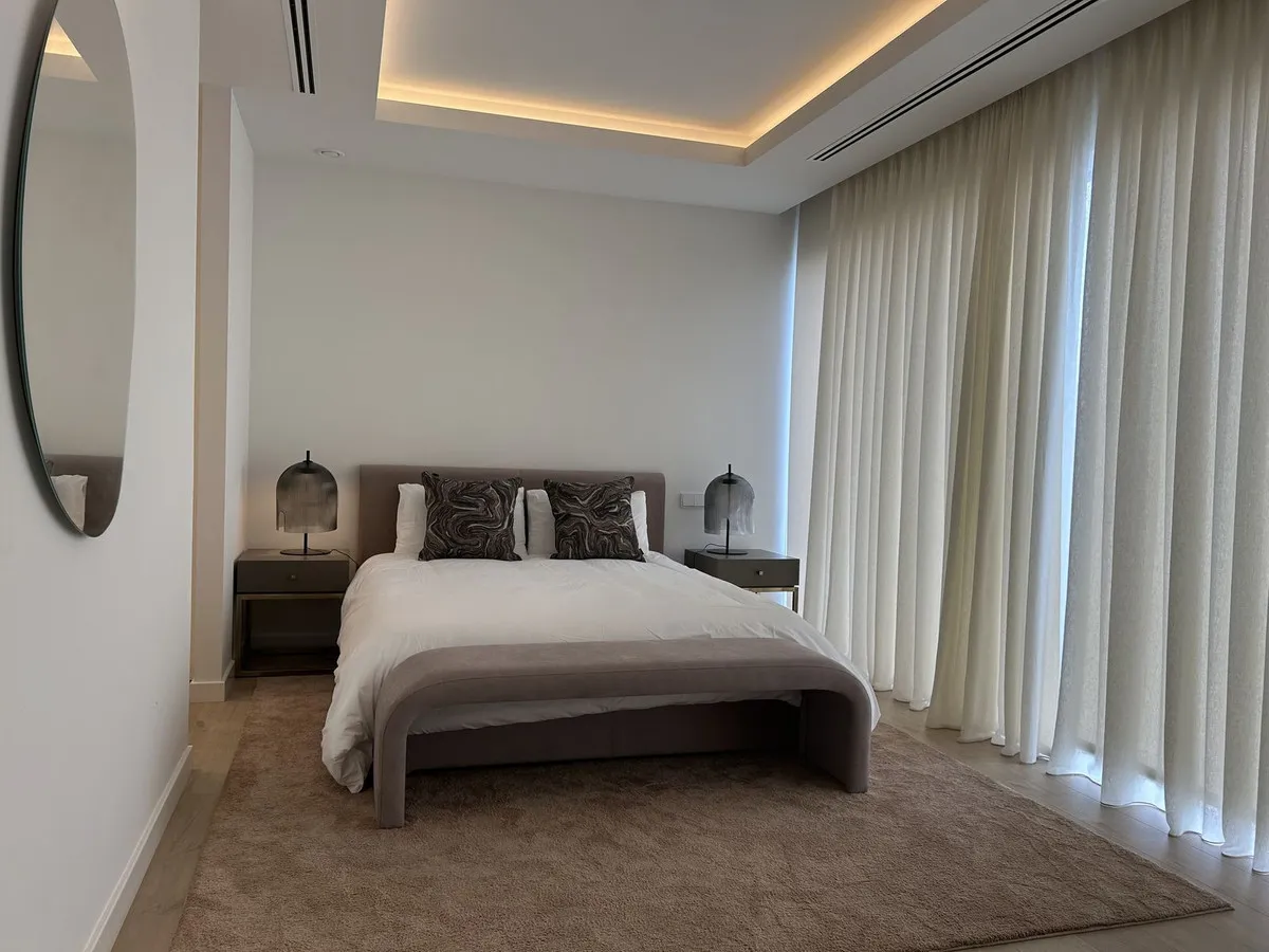 65ad06fc-f1a1-444c-bf5f-73ad2cf5372d