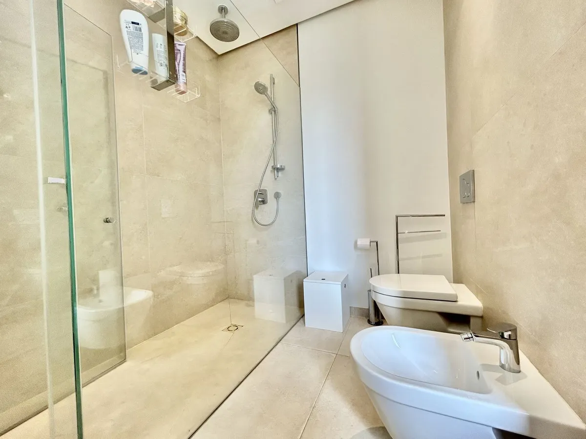 6b437b8e-26ec-4c49-b031-a359ec3e1cfb