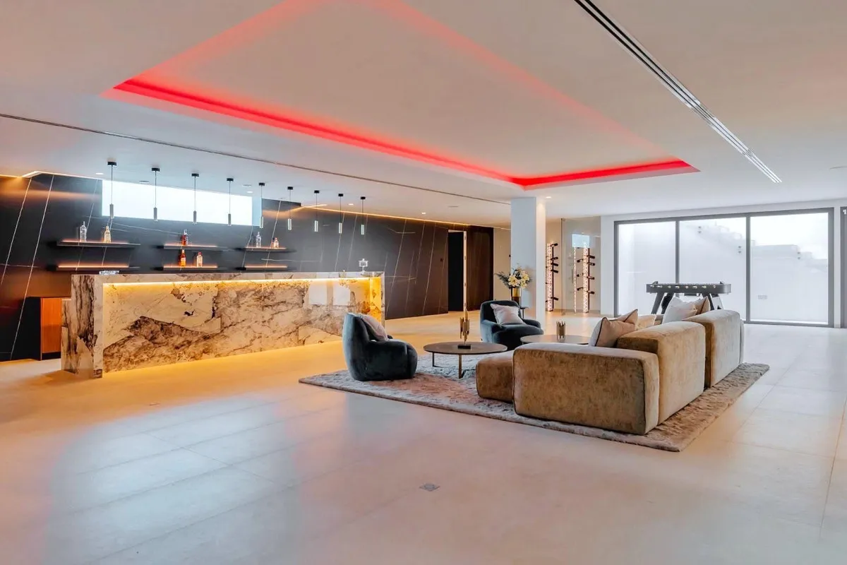 890cb4e6-8e2f-41df-a1b1-c3c7b5115fb2