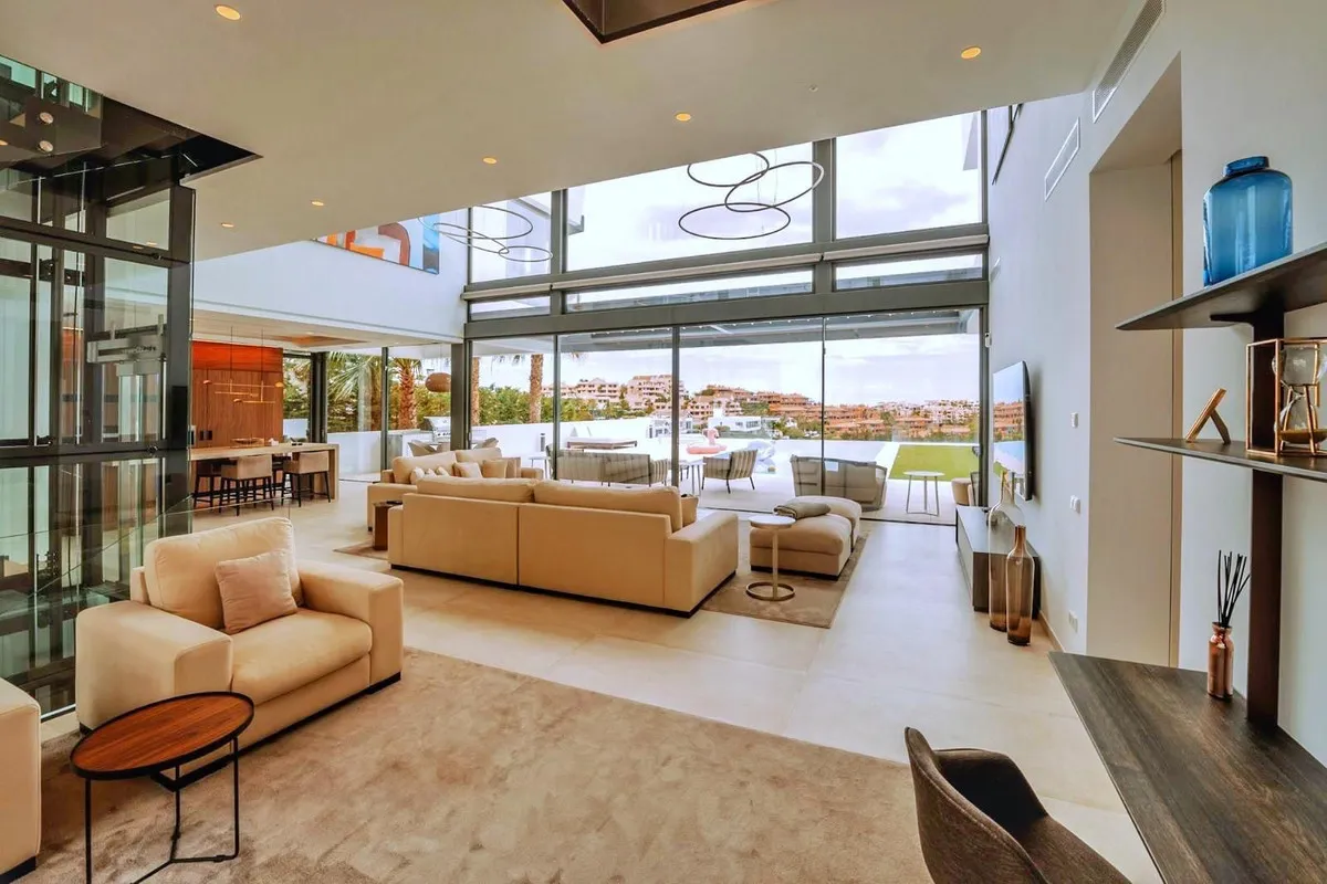 cf558b7b-4ca0-41cf-b362-e5c158fb9cb0