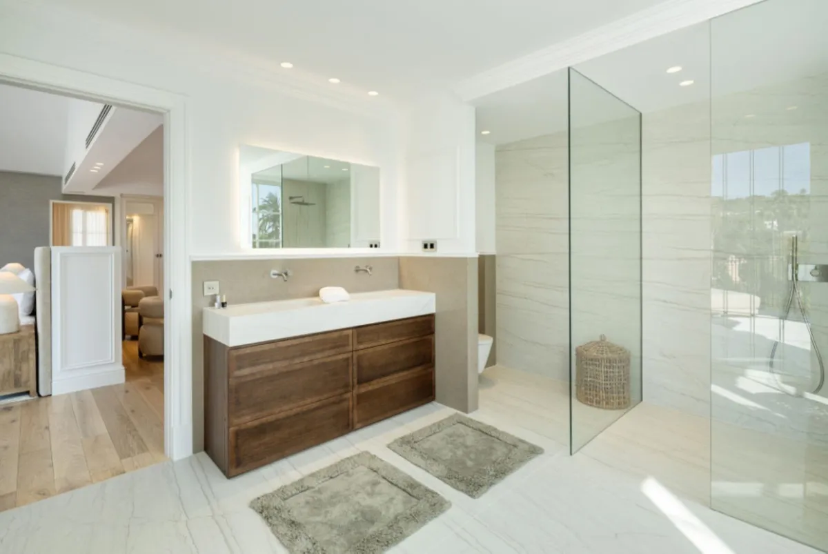 e0110138-c2c4-4515-a915-e9825f6a9b58