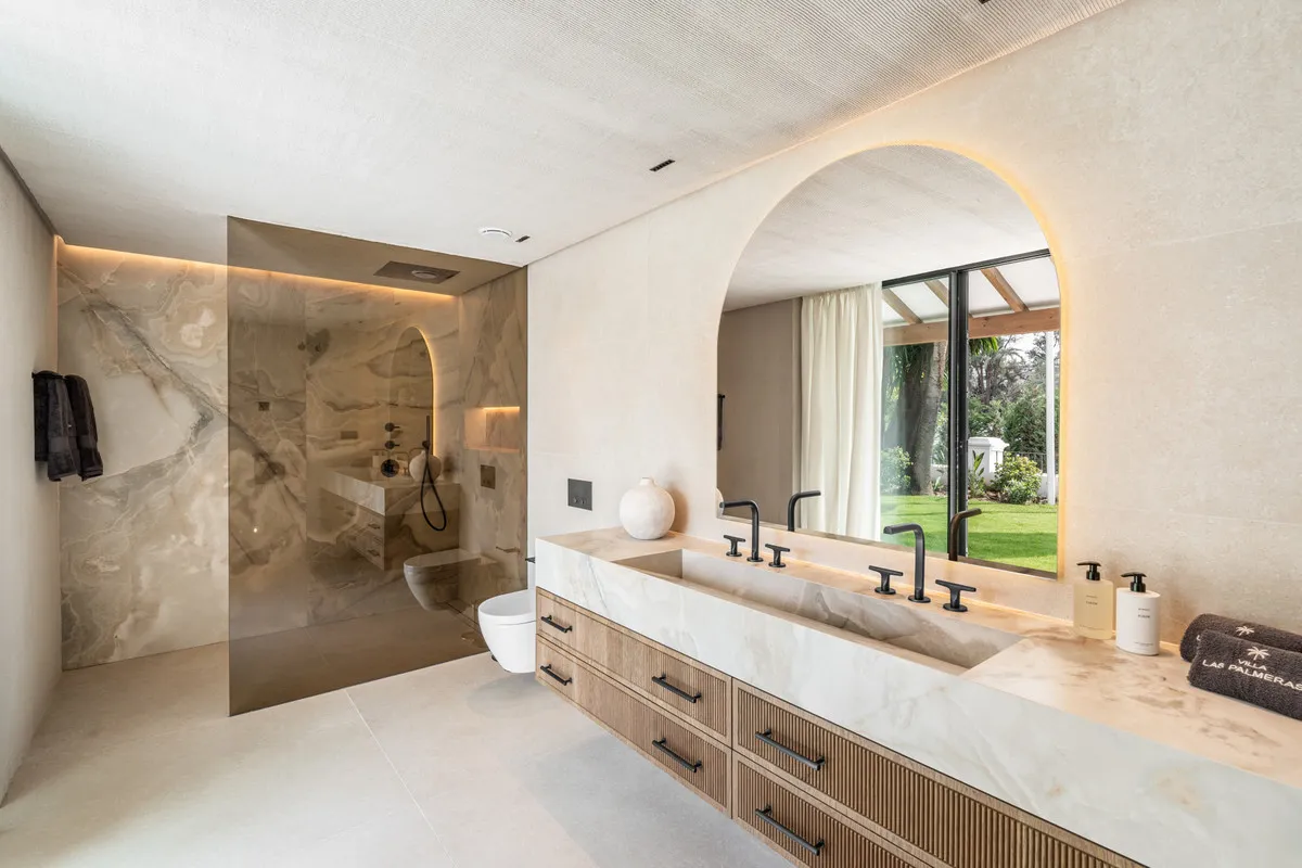 13ac32ec-40e4-46bb-887e-77010556ea45