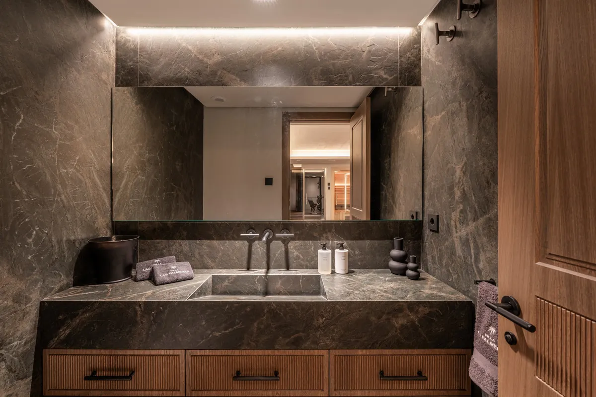 e65c7567-ae15-4f86-b3c1-a96946729c62