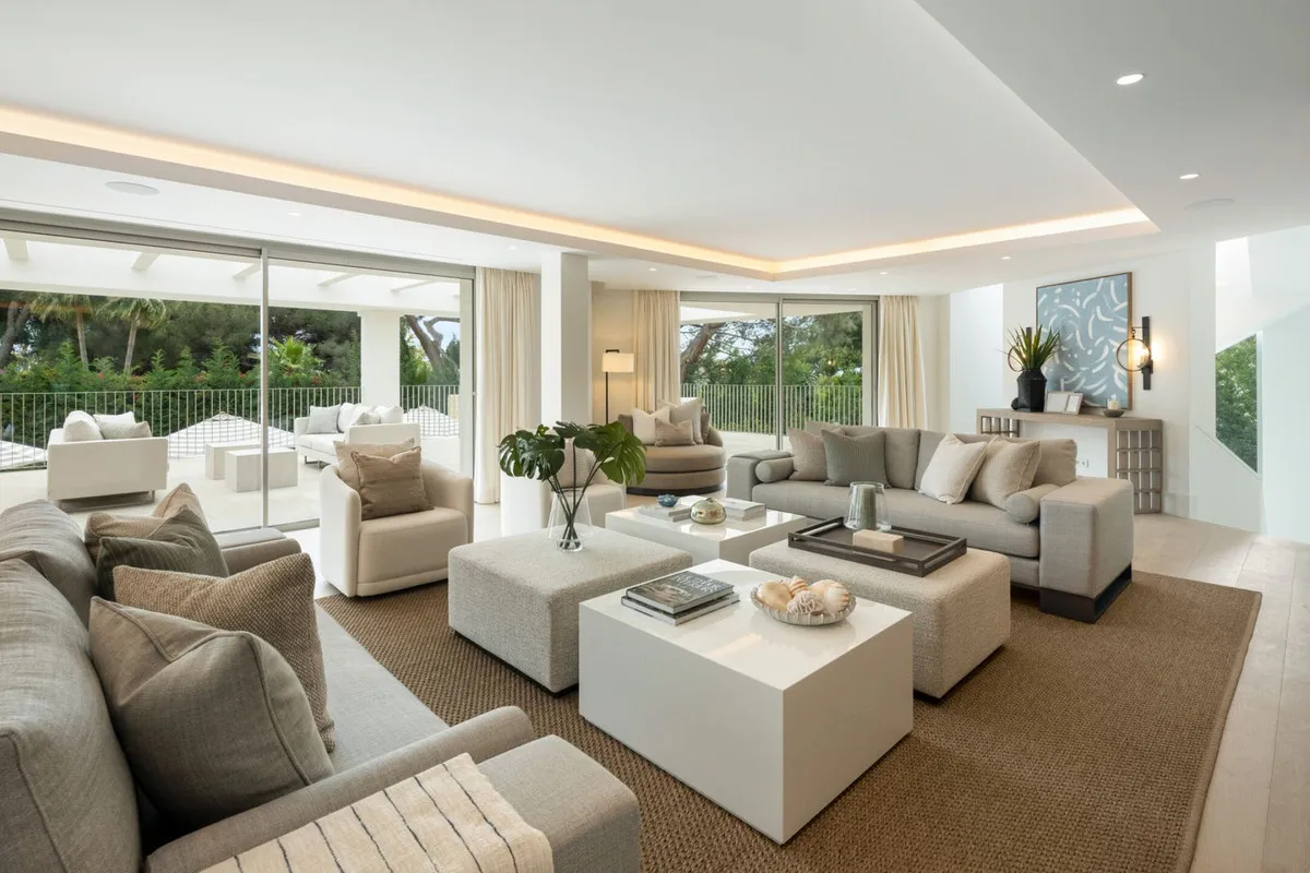 aeb18bc1-4236-4b56-bfbc-61b1f1cfff77