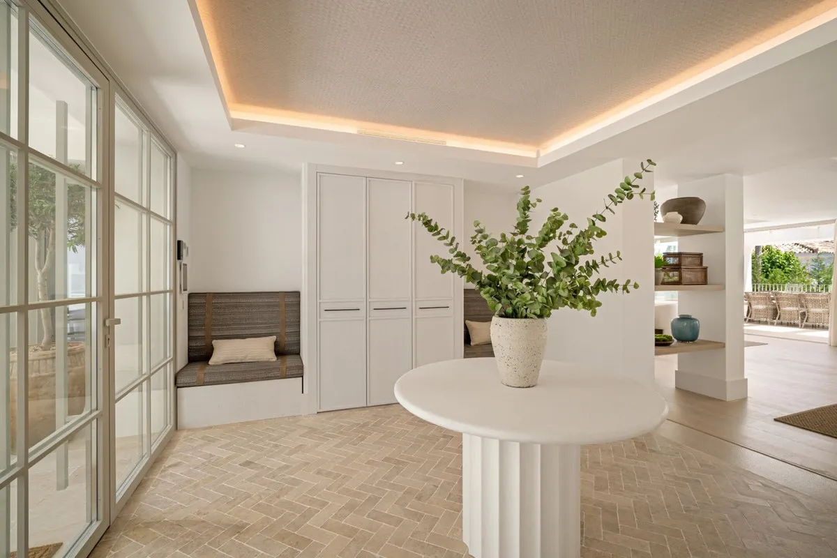 fa9d9ffb-643c-4155-855d-269b2a50ab04