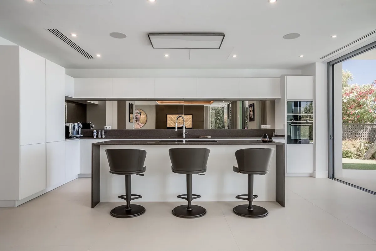 0357e14a-56d1-4aa0-a373-b48ccb7623ed