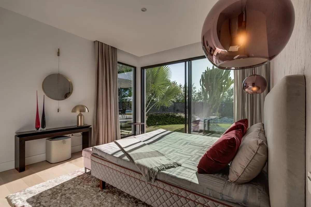 4608be9b-c9f1-4155-970c-2530d7338805