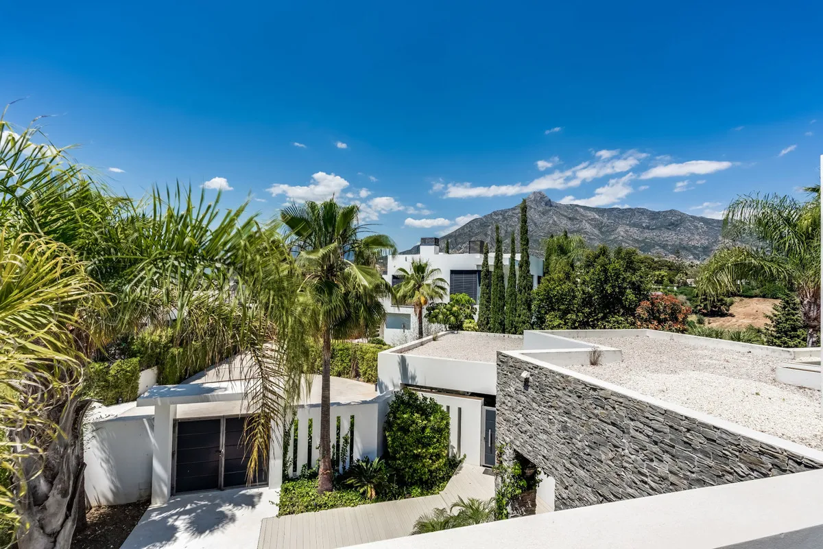 72100193-d0dd-45f7-b98d-a47cad413884