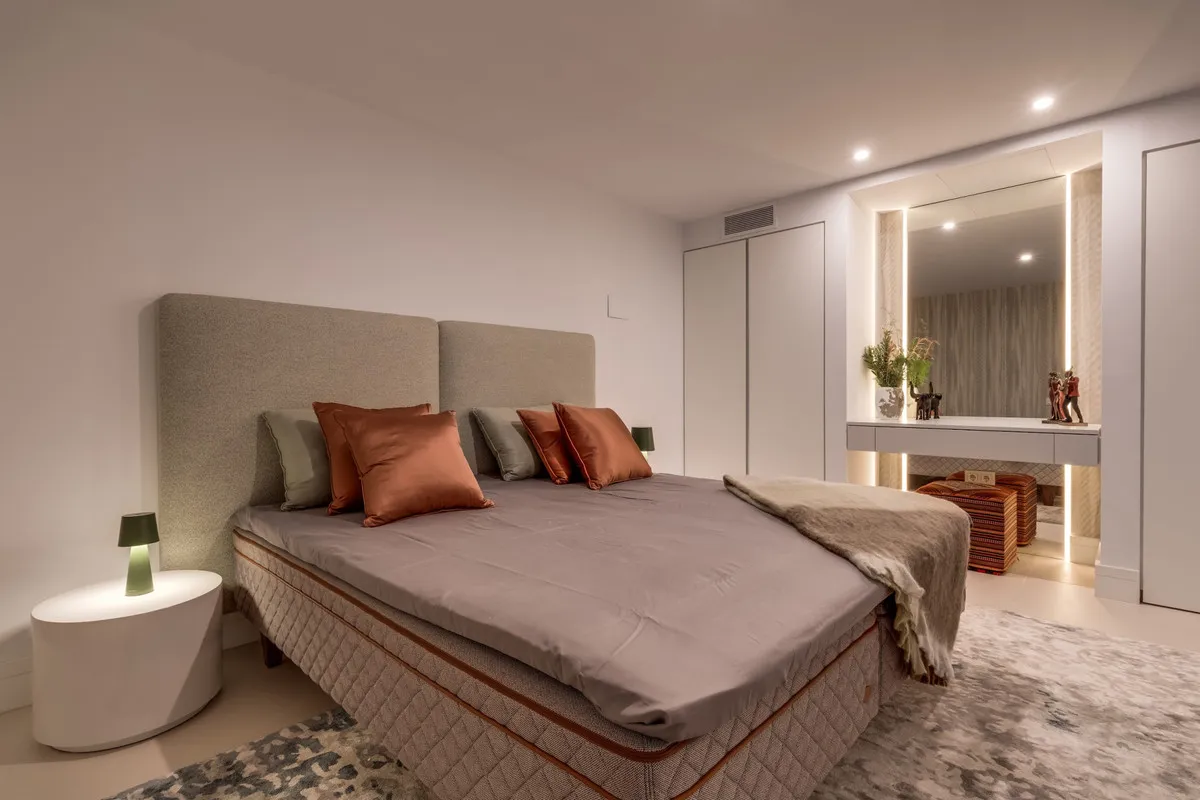 b818e159-f717-4f6b-ac11-6b5b5571ad5e