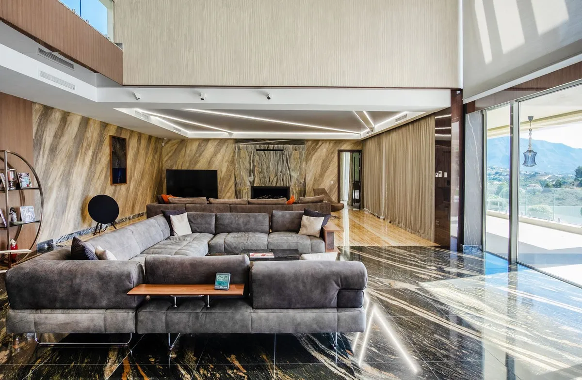 041ef68f-177f-45f8-92b4-04a237256ad2