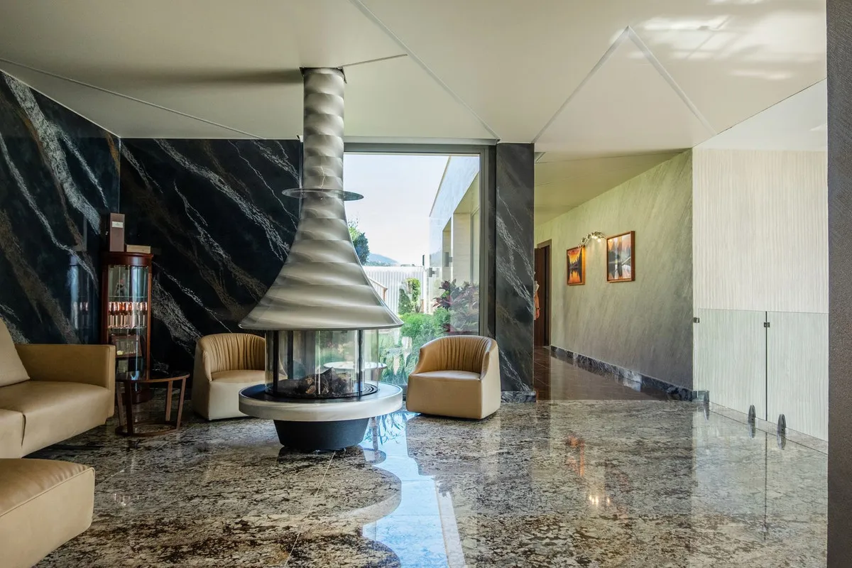 0d0b4895-9a7c-40c2-8eb4-64c26a373761