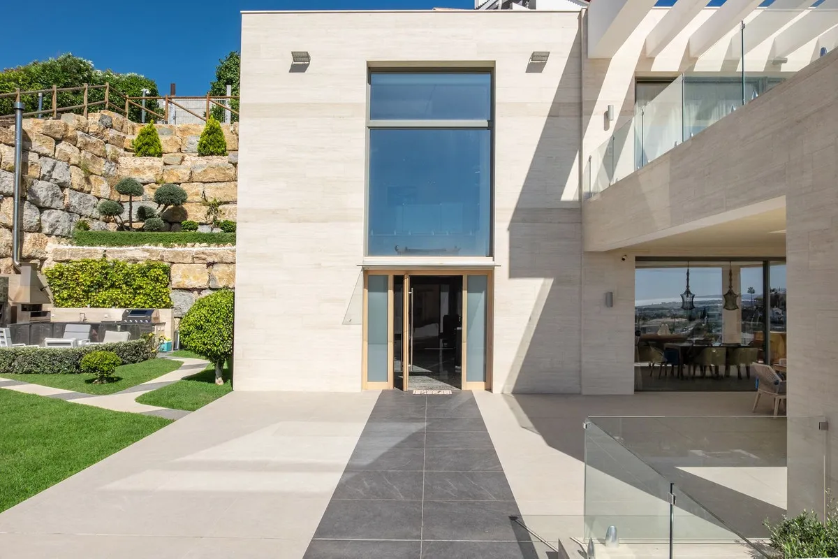 26555a12-639a-4403-8bf4-976534523ad4