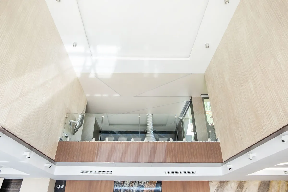 526ce9a0-5b7b-4b82-a427-0d2637289318