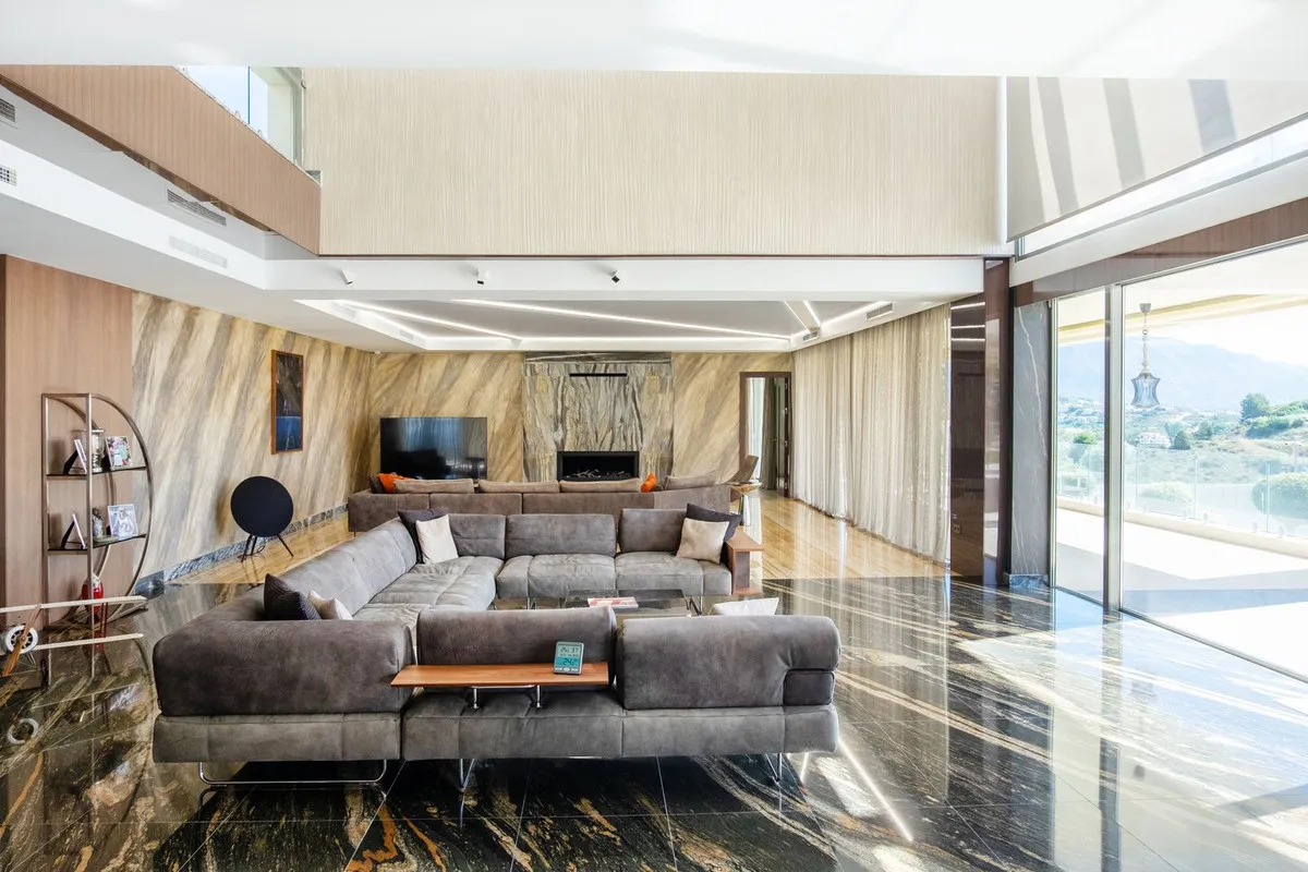 b341fb0b-1c83-474b-b6e5-3a17f05ce074