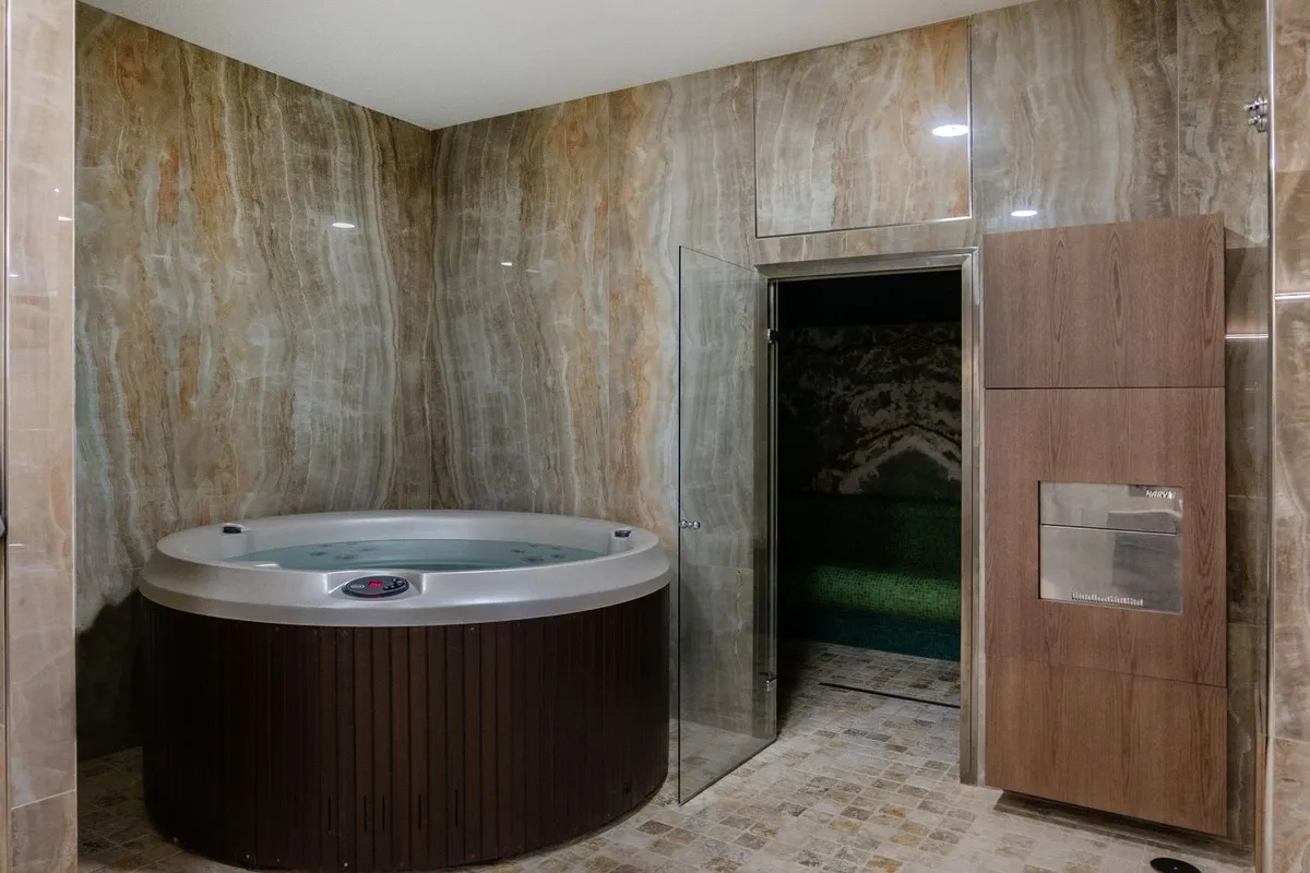 eaee1bab-1b12-4943-a10c-232c9ac761d0