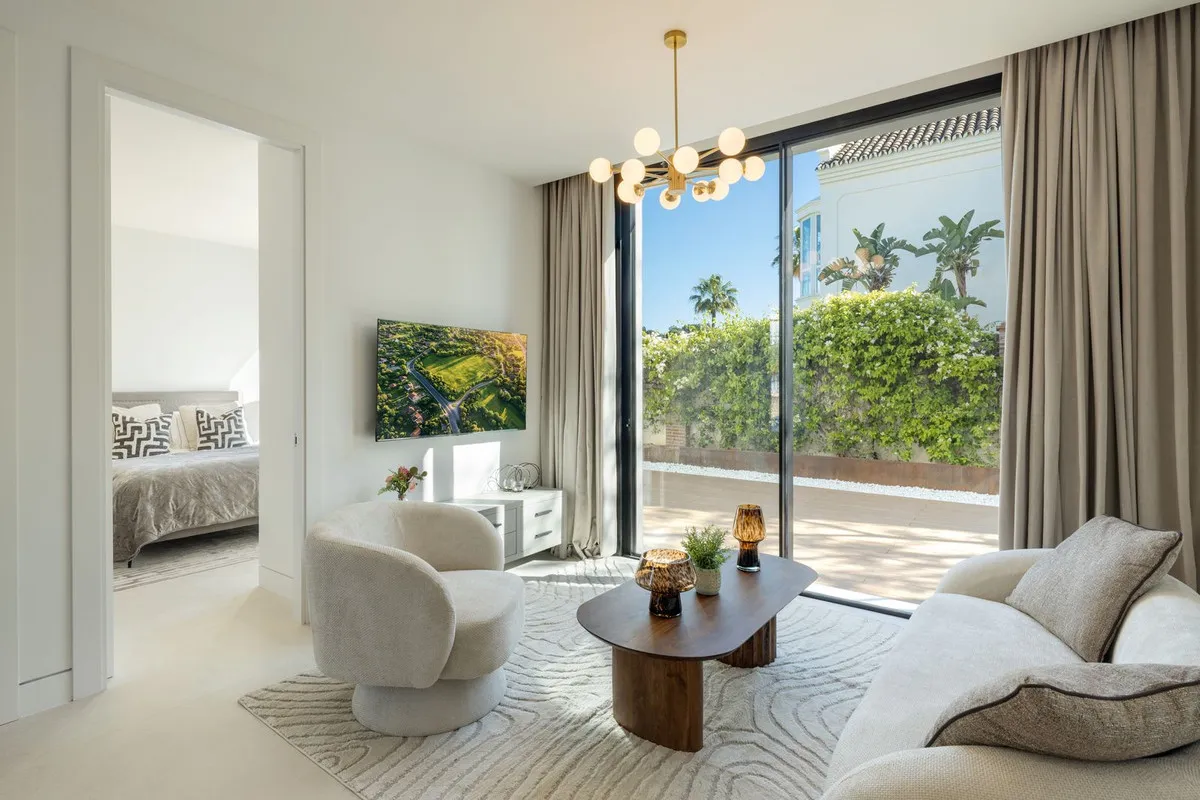 196746ee-628f-4bc4-ad23-06b00a4e58fa