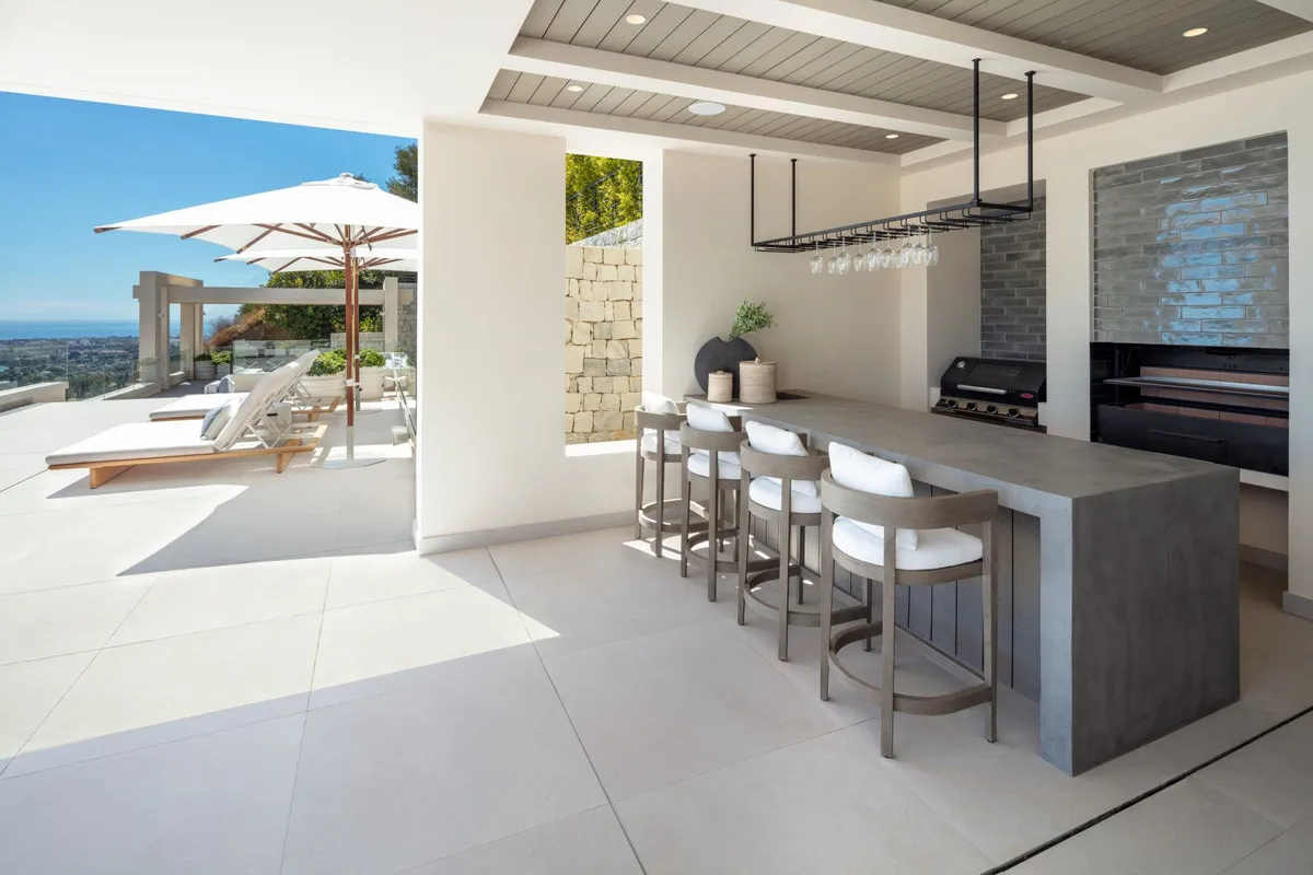 7b95e5b7-4bcd-4c21-9c3a-a4d8e0b5f33b