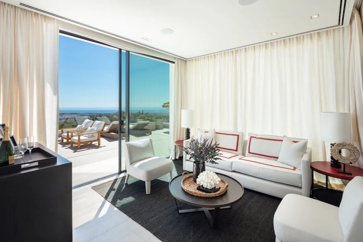 cef20a95-9bee-44b6-8e65-8f38b73d08bf