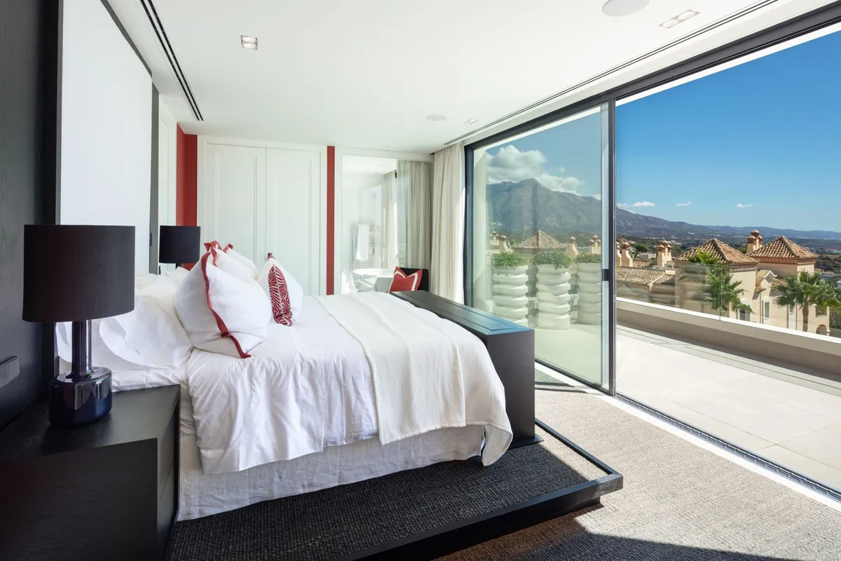 e15e4759-22d2-44ec-907a-5ad014d001c2