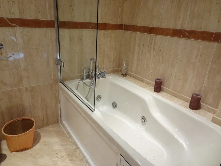 fe764da5-7030-4b20-8e38-3caa62b3f10f