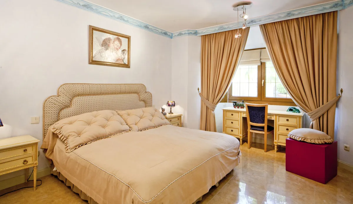 d64093dd-6c87-4d96-85e3-4b59f8e402d2