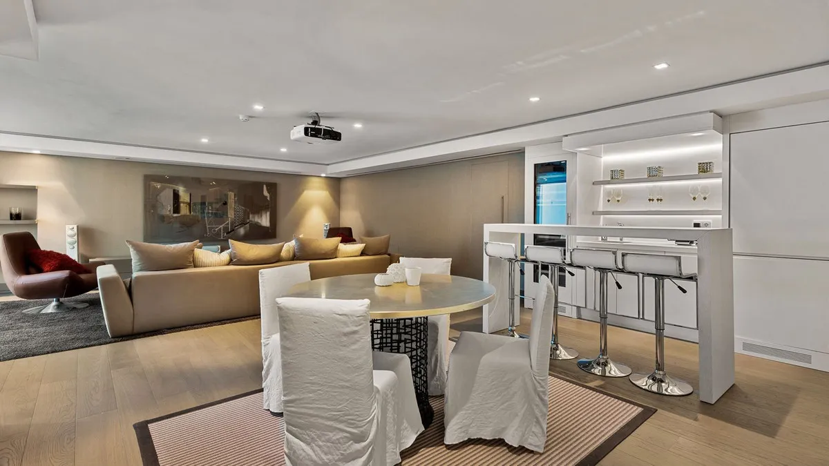 b6e12410-89af-4e2d-ad06-809e847b5700