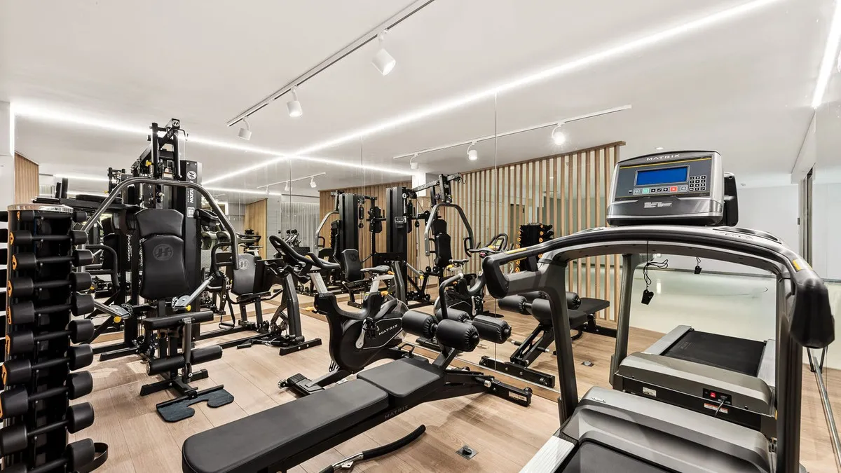 b98dc16d-a9a7-40e1-a579-33efd7684013