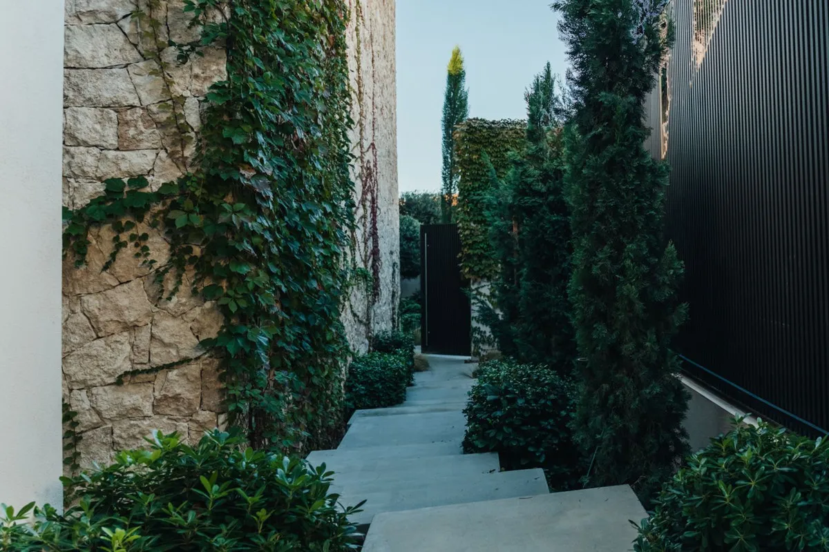 3be60350-9603-49f9-a2e5-09ecba4afbb4