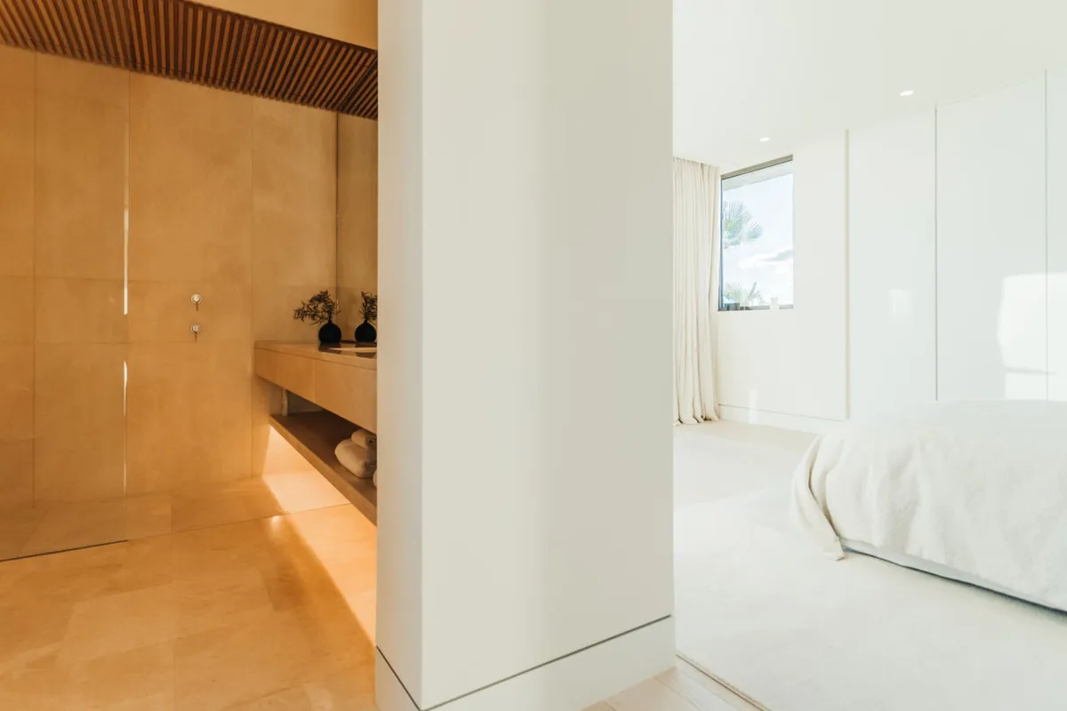 4d6199f5-0a0d-492b-b32e-acca4bf01ae2