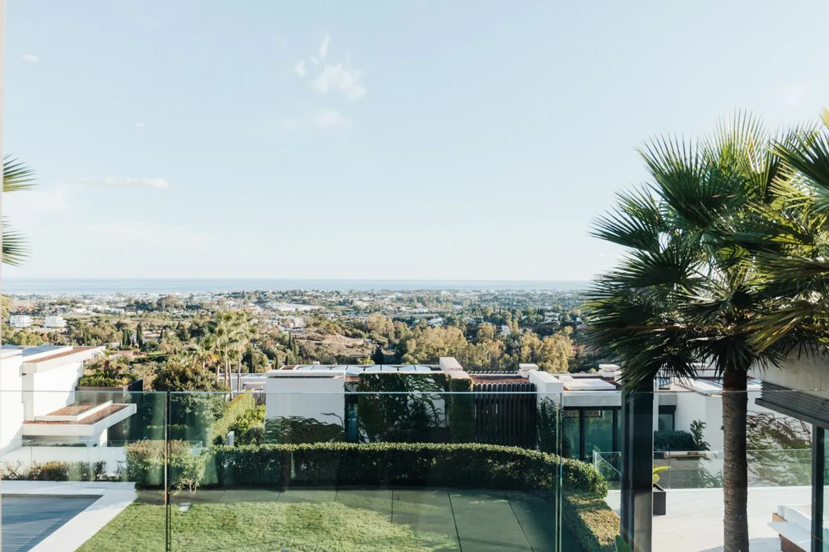 5e9e02ab-7bfd-421c-8204-12ada16d162c