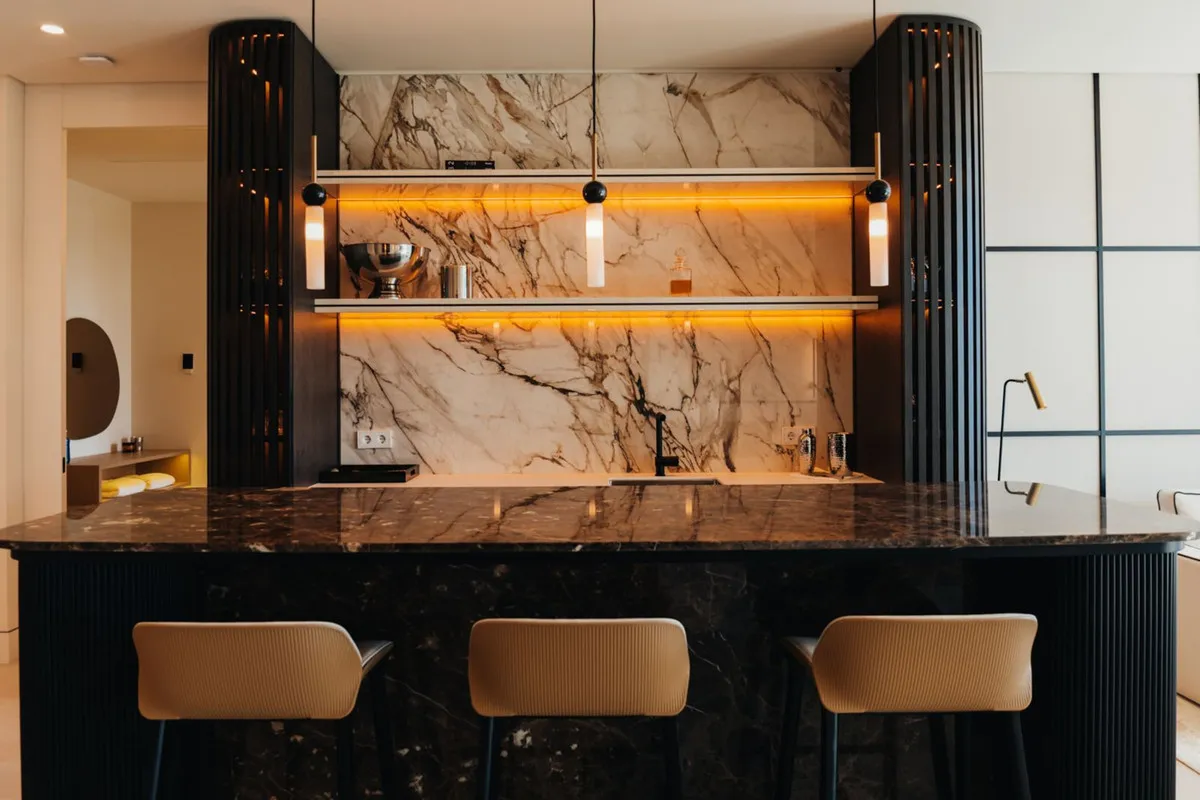 be5e3b48-320a-4da9-a217-148a455c3f18