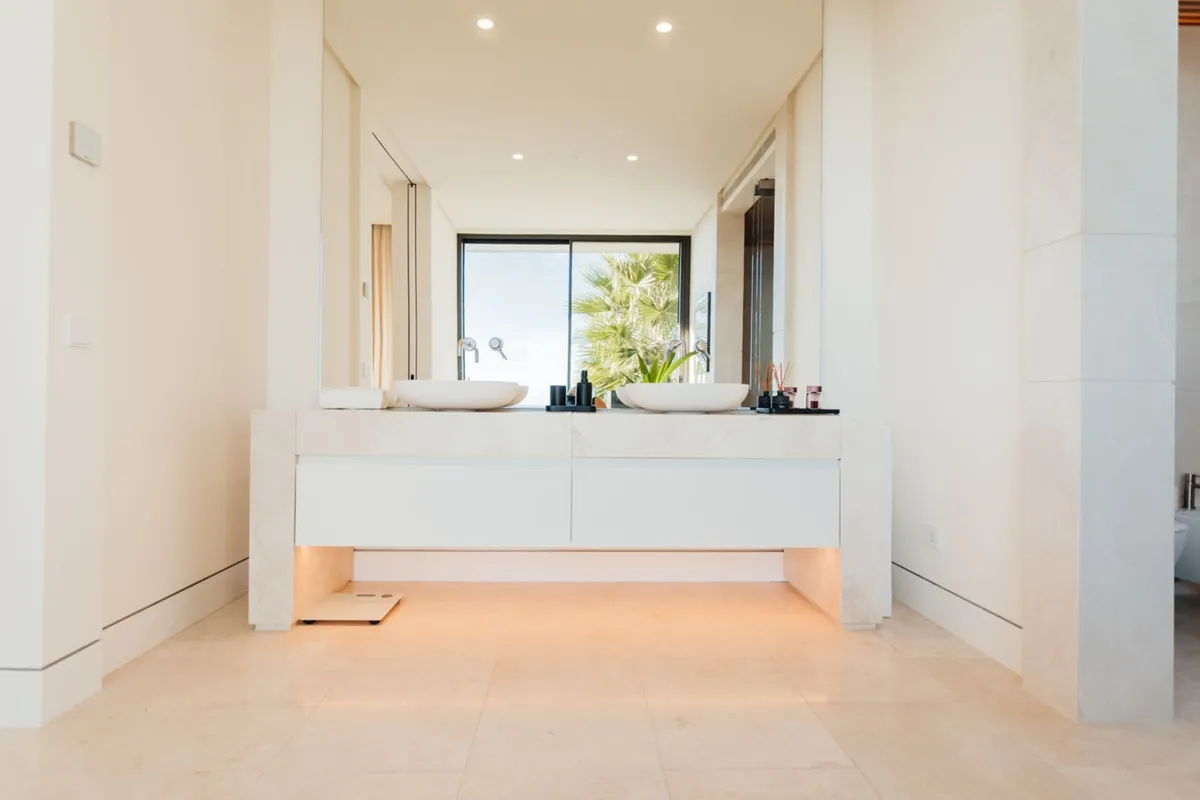 c5cf3bbb-c562-46e6-92fc-84187ed4b9eb