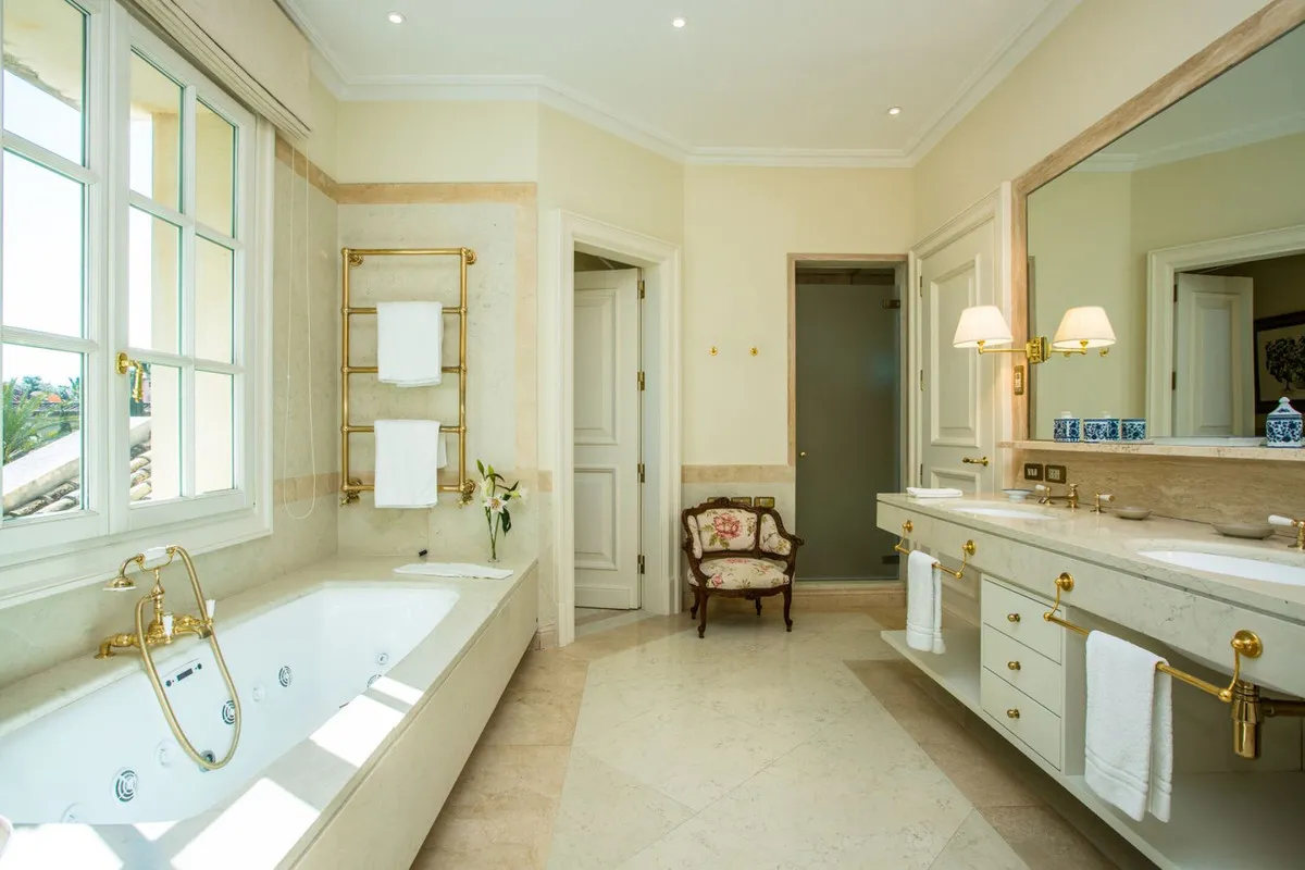 13f4675d-560c-4b49-9719-67c514a50e61