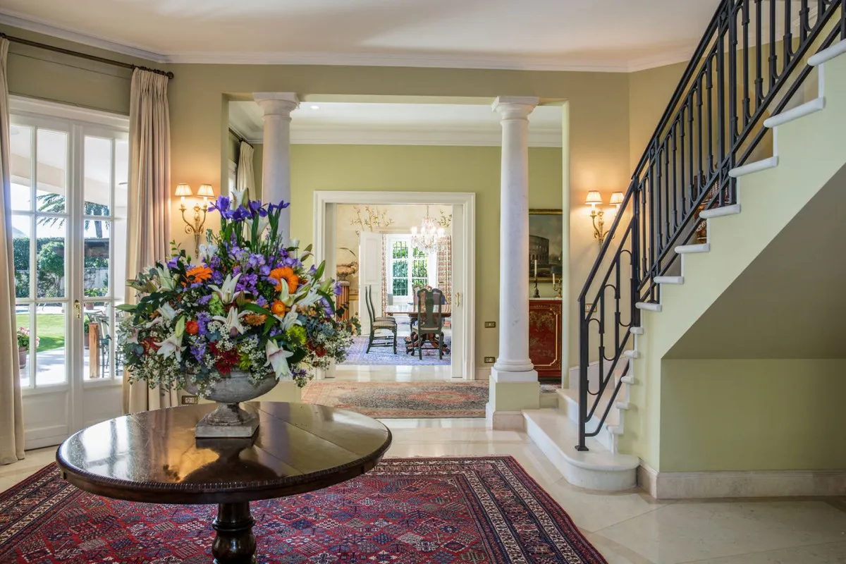 8b8b8efa-4b5b-4872-9d27-01bb1fad7945