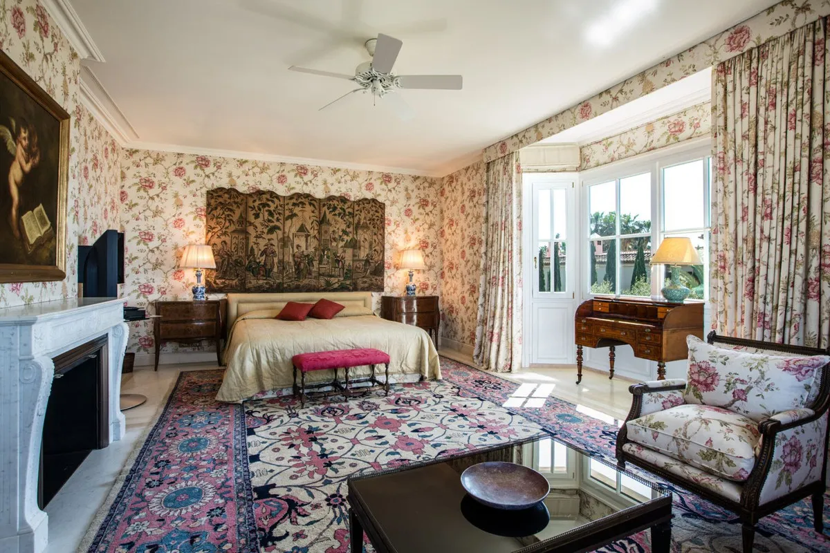 f55f5e74-feff-4b79-a31d-72cbad67277b