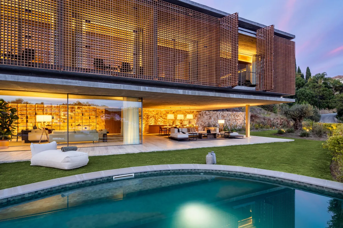 60dc2cb4-ec70-4841-bf4f-82e28efade3b