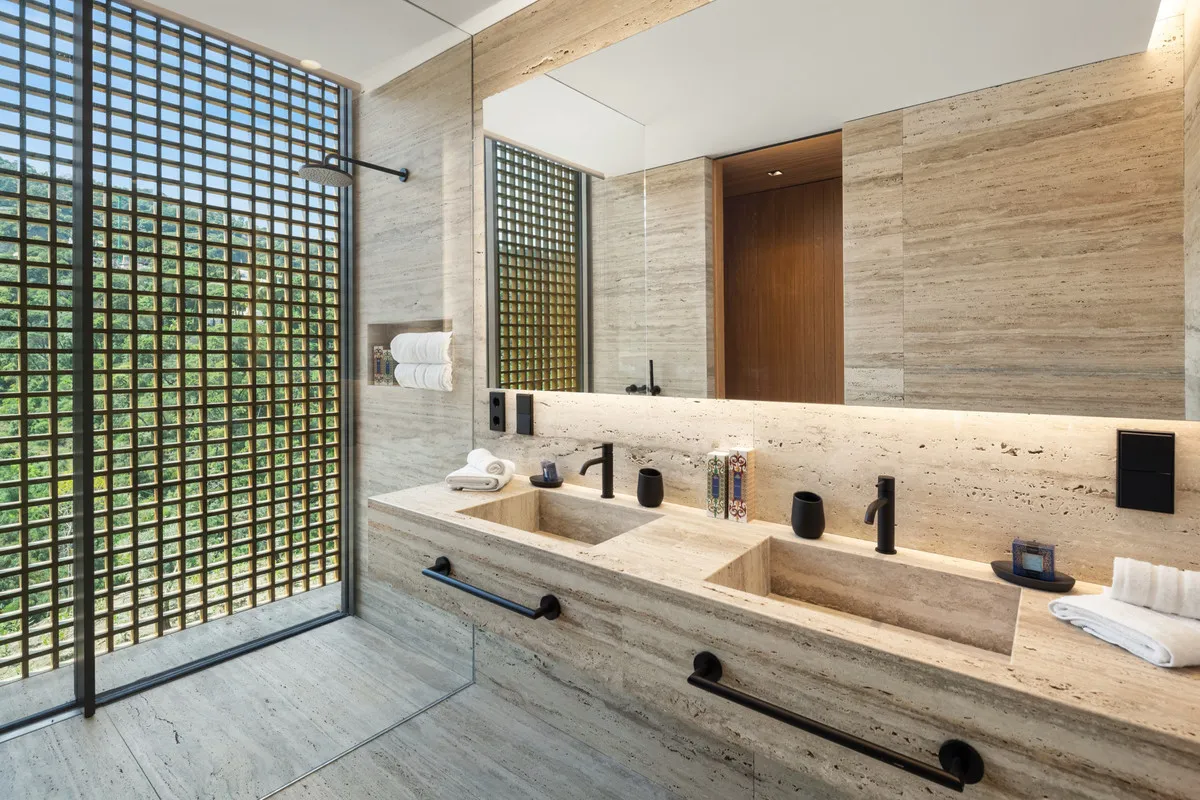 7b6773f2-6617-47a4-b8e3-477d779e8cfe