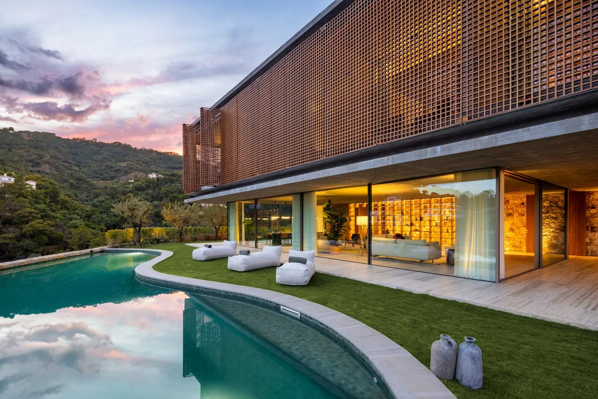 915e338d-7f74-4f6a-9bb9-7d6433f7e33a