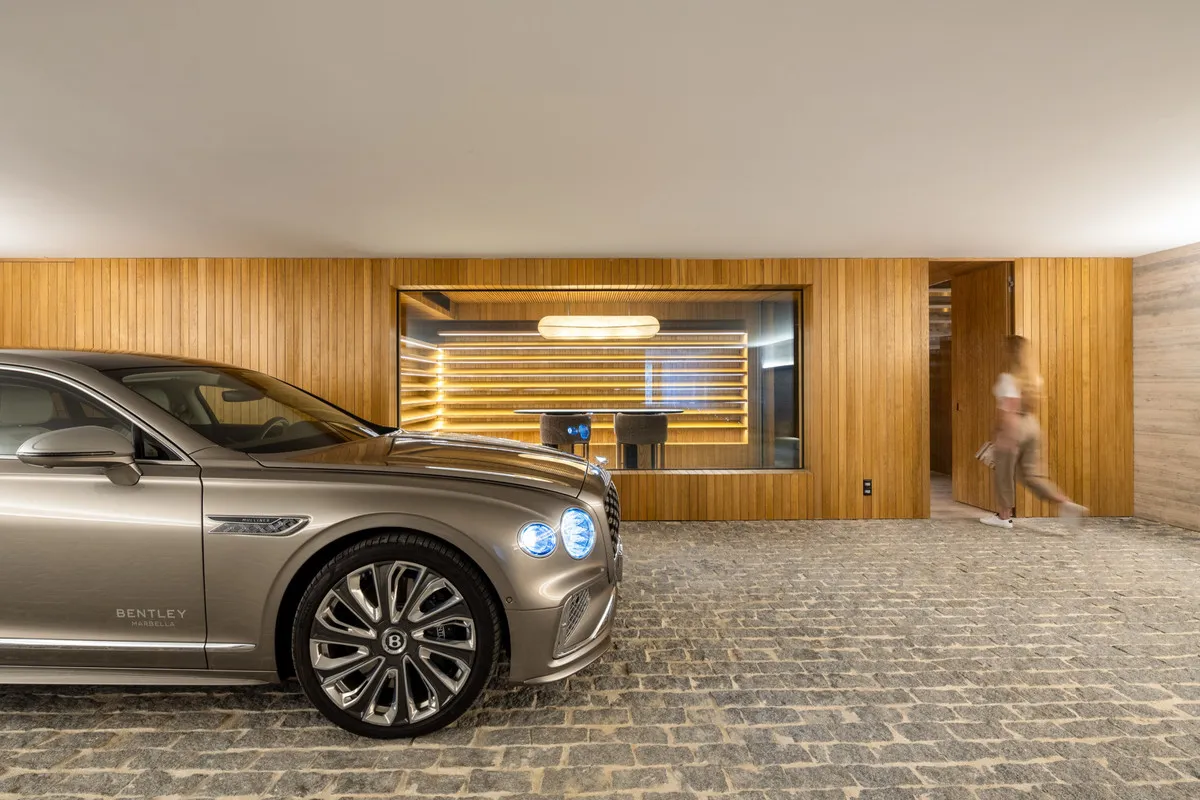 db9e375d-f1c6-4997-a9dd-1d1a717c06ce